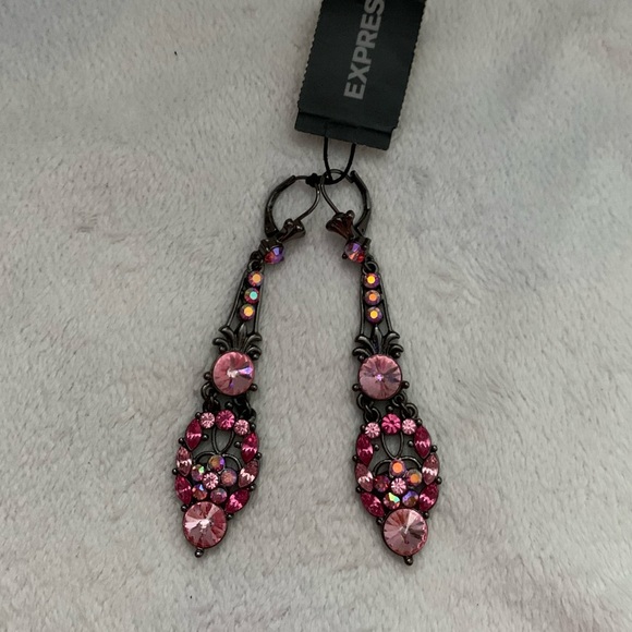NWT Express Pink Crystal Chandelier Earrings - Picture 1 of 2